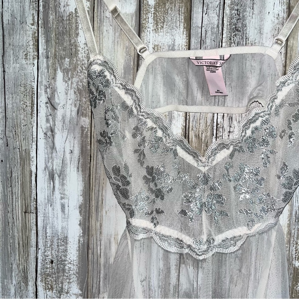 NWOT Victoria’s Secret Light Pink/White & Silver Tulle Babydoll Lingerie - Picture 5 of 7